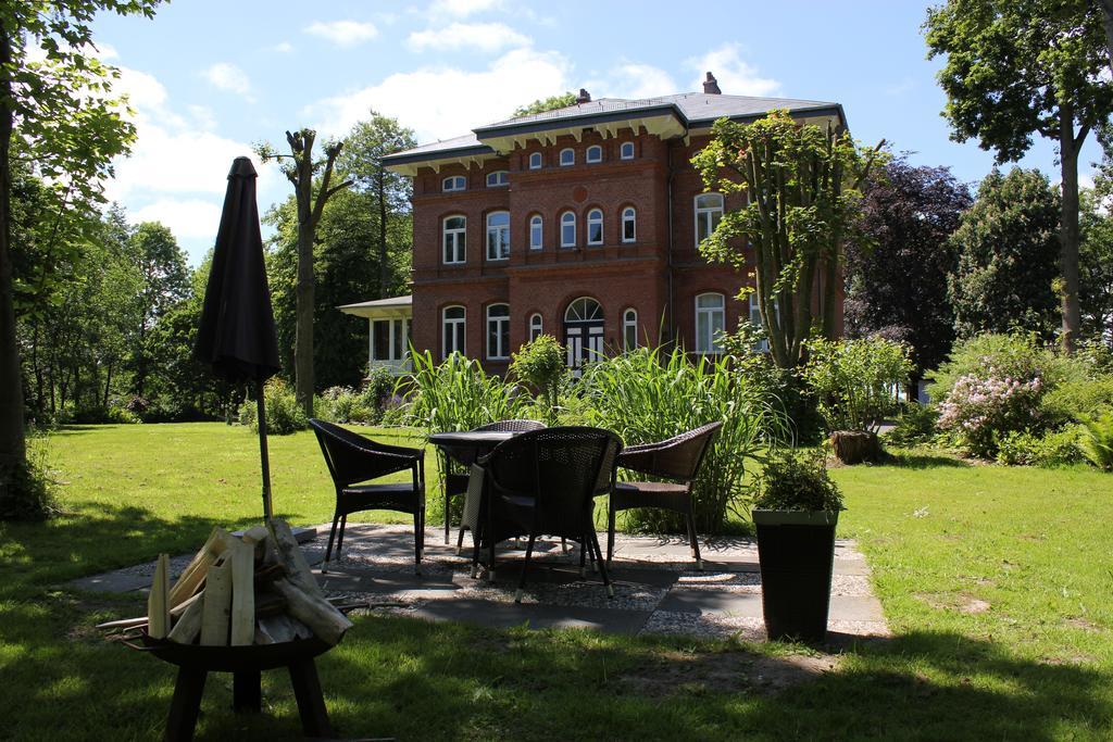 Haus Im Park Lejlighed Wesselburen Eksteriør billede