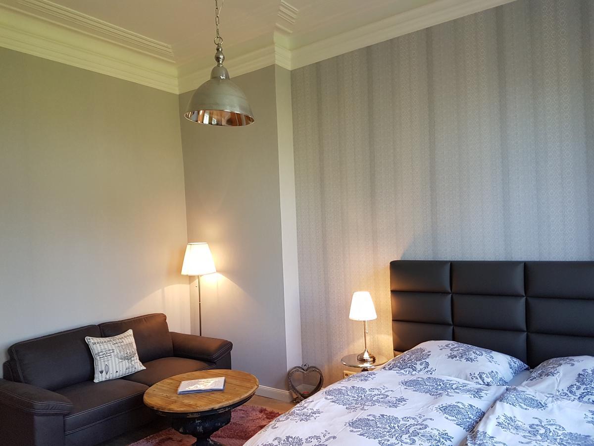 Haus Im Park Lejlighed Wesselburen Eksteriør billede